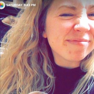 Meet your Posher, Kayla